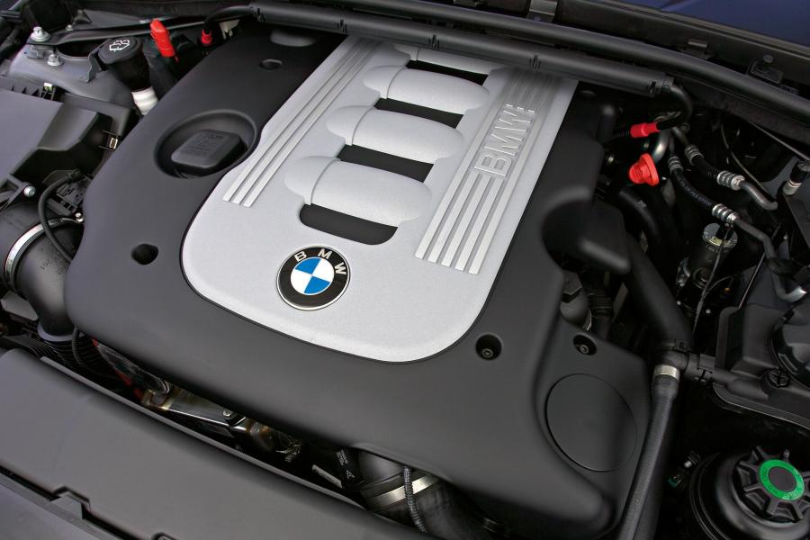  BMW 3-Series 2009 года  (фото 37 из 116)